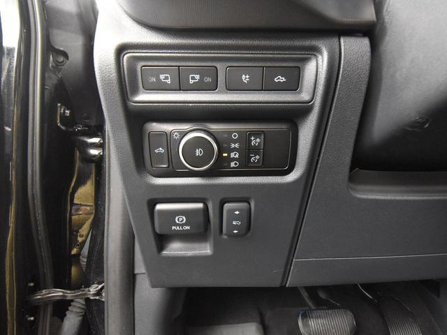 Photo of 2023 Agate Black Metallic Ford F-150