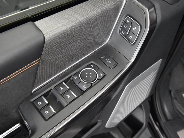 Photo of 2024 Agate Black Metallic Ford F-250