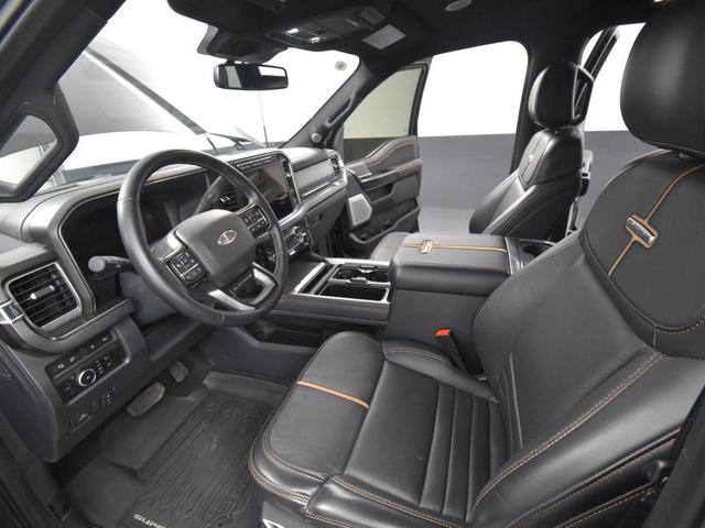 Photo of 2024 Agate Black Metallic Ford F-250