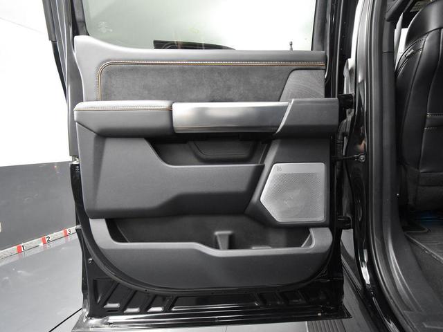 Photo of 2024 Agate Black Metallic Ford F-250