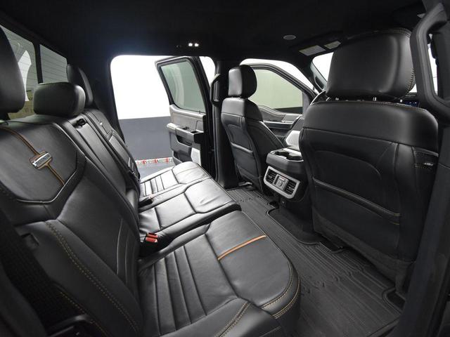 Photo of 2024 Agate Black Metallic Ford F-250