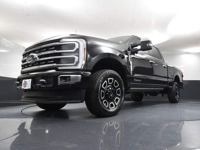 Photo of 2024 Agate Black Metallic Ford F-250
