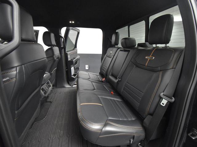 Photo of 2024 Agate Black Metallic Ford F-250
