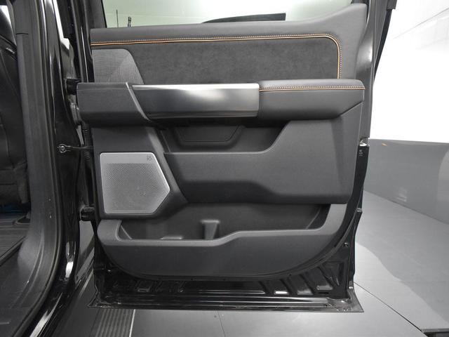 Photo of 2024 Agate Black Metallic Ford F-250