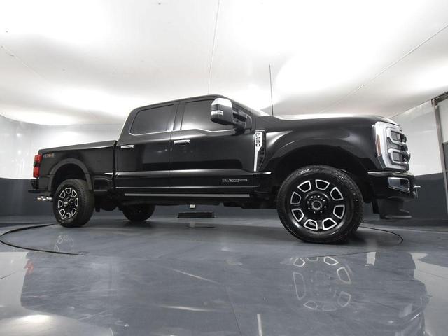 Photo of 2024 Agate Black Metallic Ford F-250
