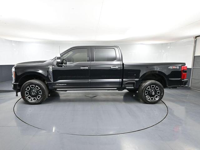 Photo of 2024 Agate Black Metallic Ford F-250