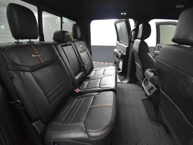 Photo of 2024 Agate Black Metallic Ford F-250