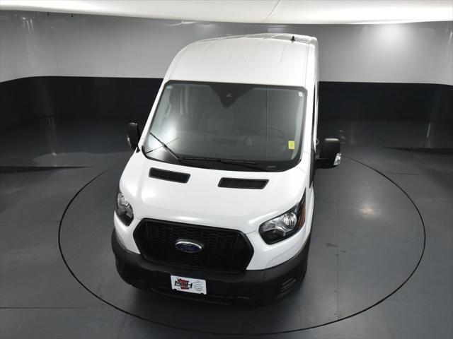 Photo of 2024 Oxford White Ford Transit-250