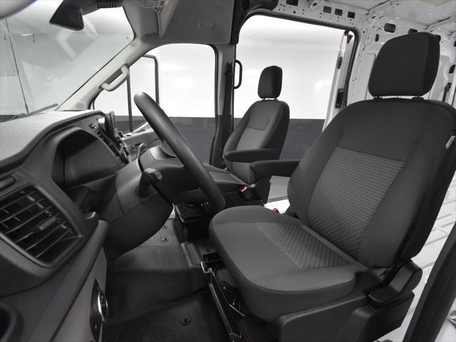 Photo of 2024 Oxford White Ford Transit-250