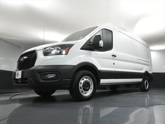 Photo of 2024 Oxford White Ford Transit-250