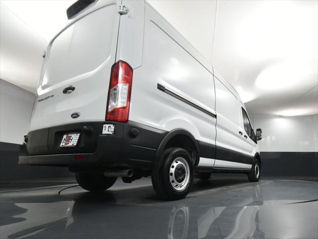 Photo of 2024 Oxford White Ford Transit-250