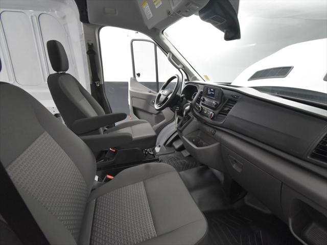 Photo of 2024 Oxford White Ford Transit-250