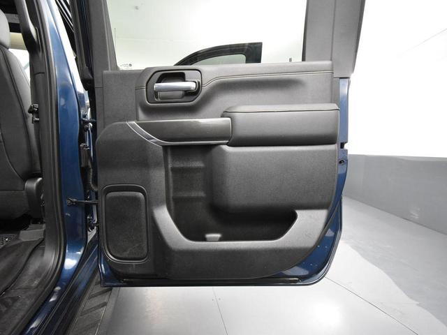 Photo of 2021 Pacific Blue Metallic GMC Sierra 3500