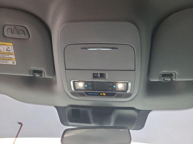 Photo of 2021 Oxford White Ford F-150