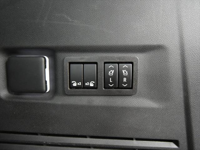 Photo of 2023 Onyx Black GMC Yukon XL