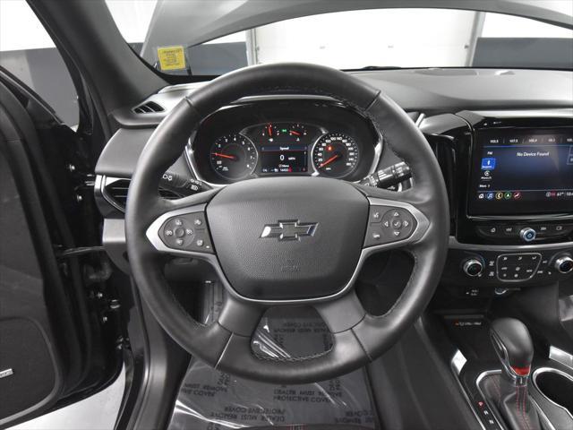 Photo of 2023 Mosaic Black Metallic Chevrolet Traverse