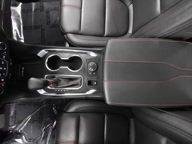 Photo of 2023 Mosaic Black Metallic Chevrolet Traverse