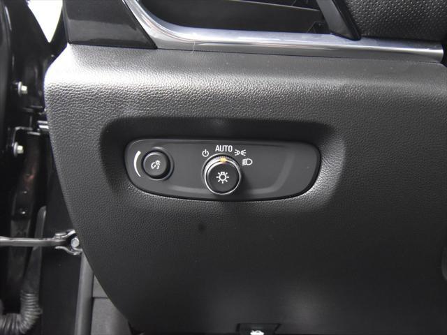 Photo of 2023 Mosaic Black Metallic Chevrolet Traverse