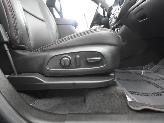 Photo of 2023 Mosaic Black Metallic Chevrolet Traverse