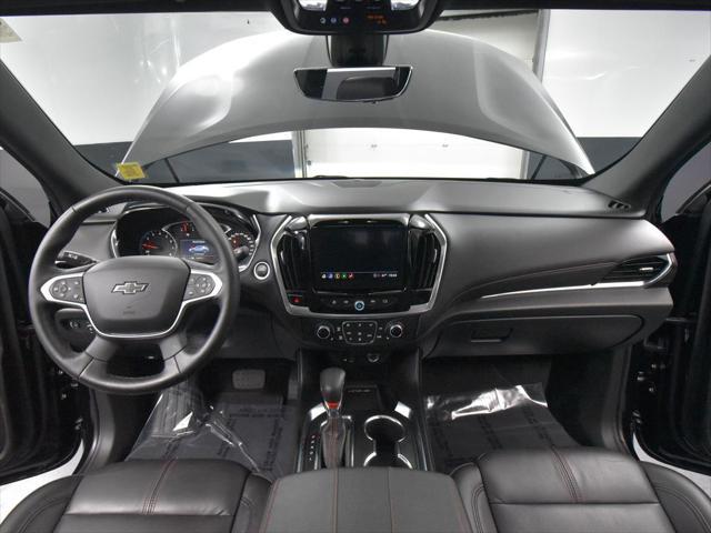Photo of 2023 Mosaic Black Metallic Chevrolet Traverse