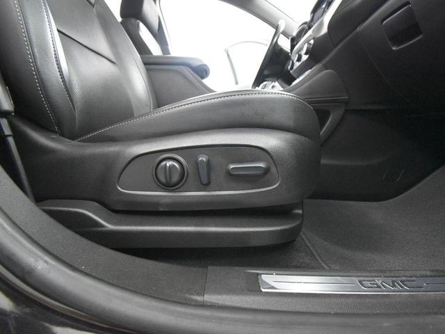 Photo of 2022 Ebony Twilight Metallic GMC Acadia