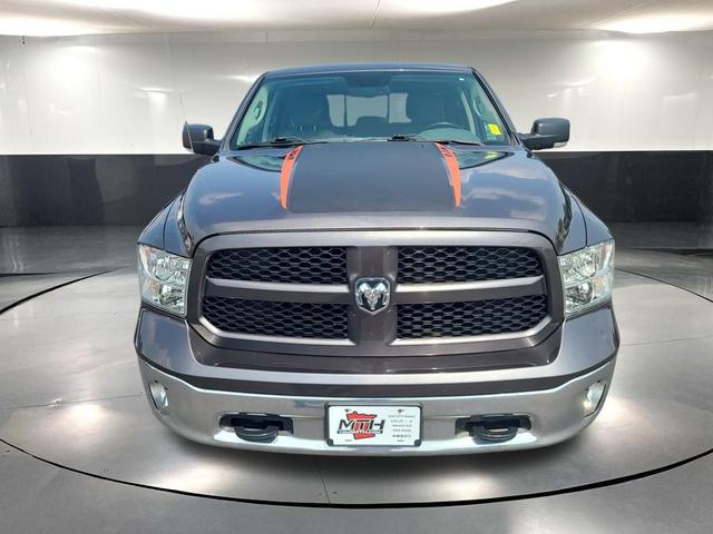 Photo of 2017 Granite Crystal Metallic Clearcoat RAM 1500