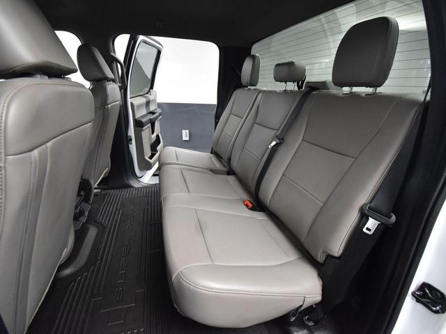 Photo of 2022 Oxford White Ford F-250