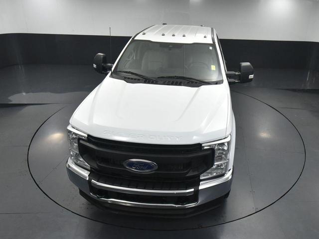 Photo of 2022 Oxford White Ford F-250