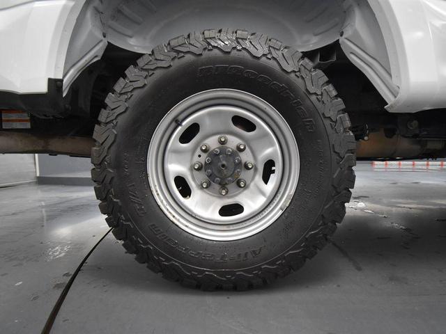 Photo of 2022 Oxford White Ford F-250
