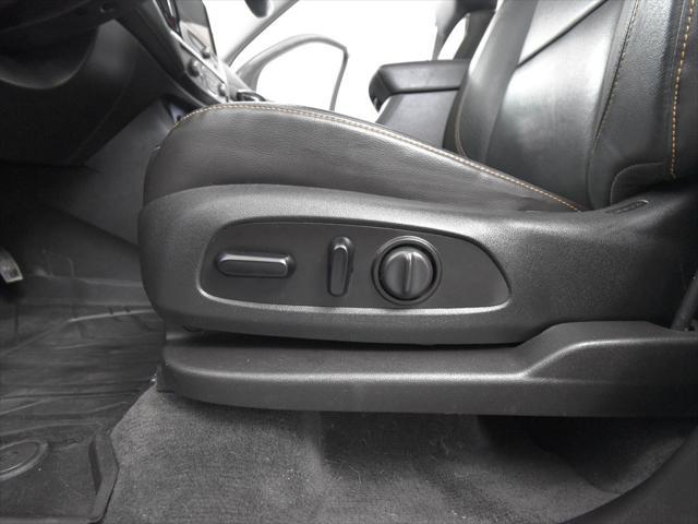 Photo of 2021 Iridescent Pearl Tricoat Chevrolet Traverse