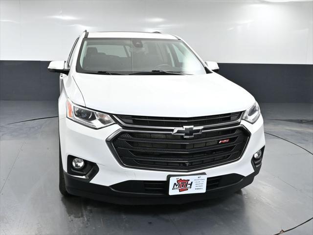 Photo of 2021 Iridescent Pearl Tricoat Chevrolet Traverse