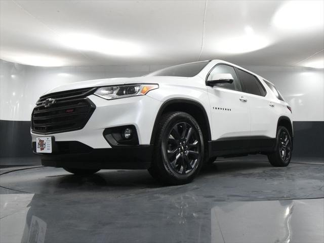 Photo of 2021 Iridescent Pearl Tricoat Chevrolet Traverse