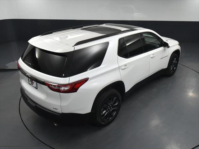 Photo of 2021 Iridescent Pearl Tricoat Chevrolet Traverse