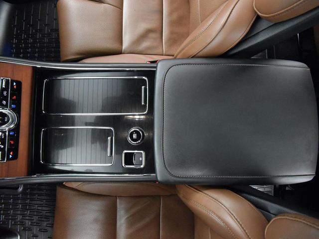 Photo of 2023 Infinite Black Metallic Clearcoat Lincoln Aviator