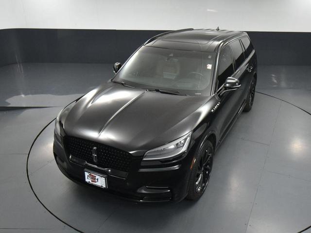 Photo of 2023 Infinite Black Metallic Clearcoat Lincoln Aviator