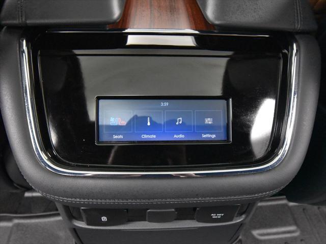 Photo of 2024 Pristine White Metallic Tri-Coat Lincoln Navigator