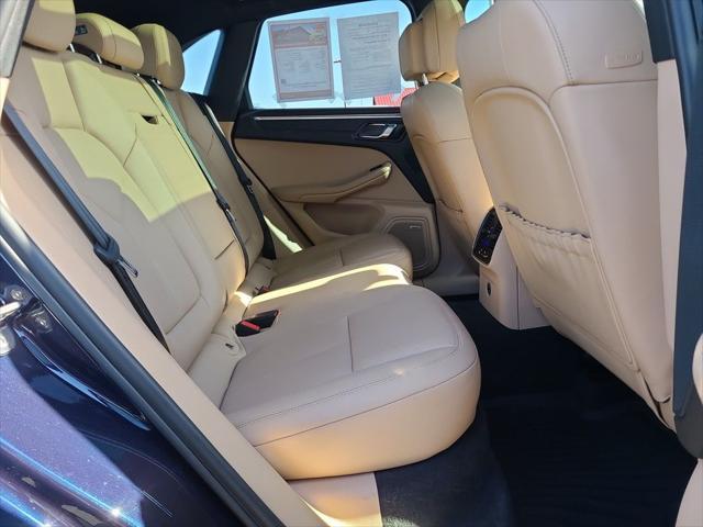 Photo of 2022 Night Blue Metallic Porsche Macan