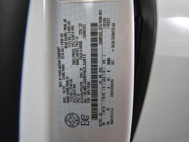 Photo of 2022 Pristine White Metallic Tri-Coat Lincoln Corsair