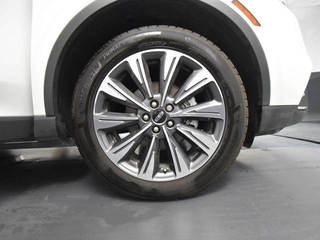 Photo of 2022 Pristine White Metallic Tri-Coat Lincoln Corsair