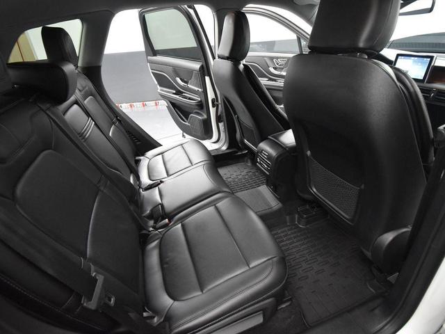 Photo of 2022 Pristine White Metallic Tri-Coat Lincoln Corsair