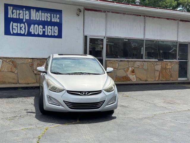 Photo of 2015 Shimmering Silver Hyundai ELANTRA