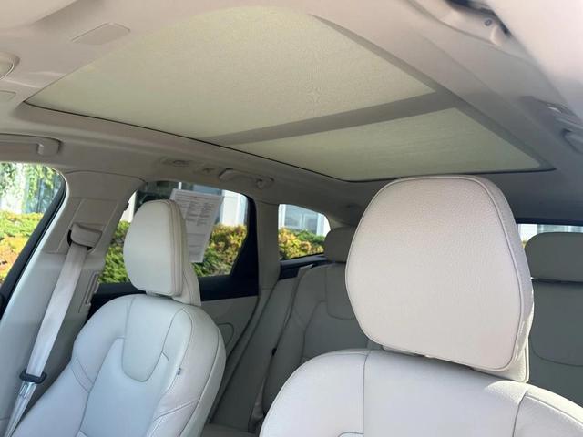 Photo of 2024 Denim Blue Metallic Volvo XC60