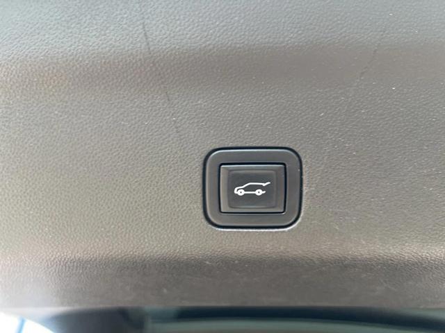 Photo of 2022 Satin Steel Metallic GMC Yukon