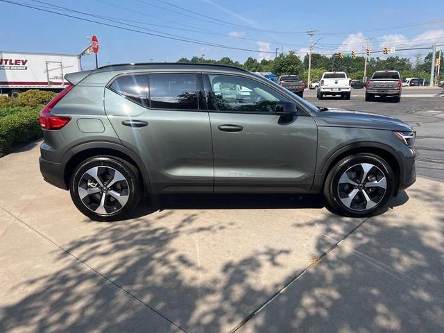 Photo of 2026 Forest Lake Volvo XC40