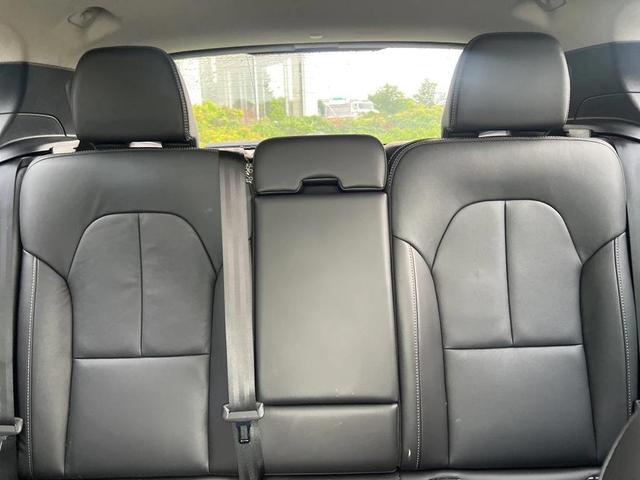 Photo of 2025 Crystal White Pearl Volvo XC40