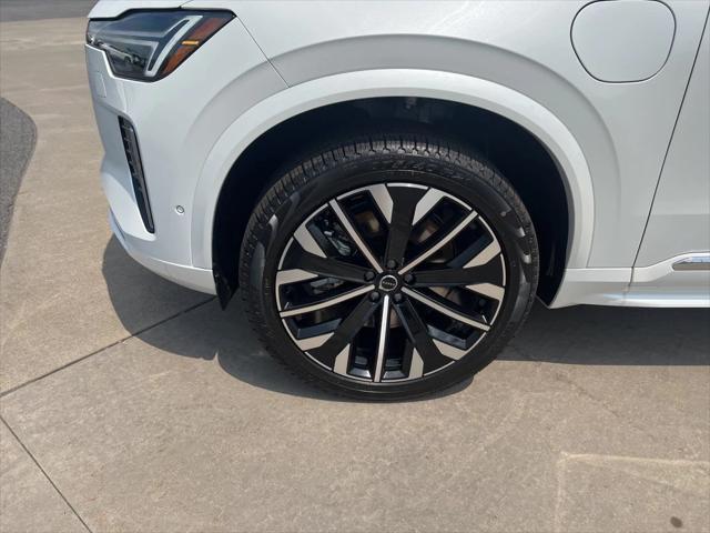 Photo of 2025 Crystal White Pearl Volvo XC90 Plug-In Hybrid