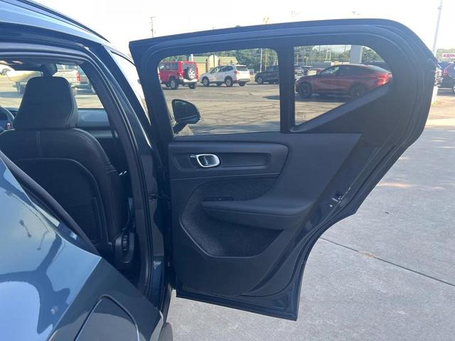 Photo of 2026 Denim Blue Volvo XC40