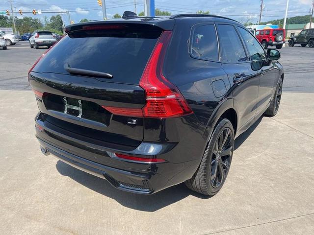 Photo of 2024 Onyx Black Metallic Volvo XC60 Recharge Plug-In Hybrid