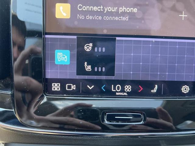 Photo of 2023 Fjord Blue Metallic Volvo XC40