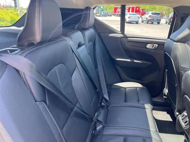 Photo of 2023 Fjord Blue Metallic Volvo XC40